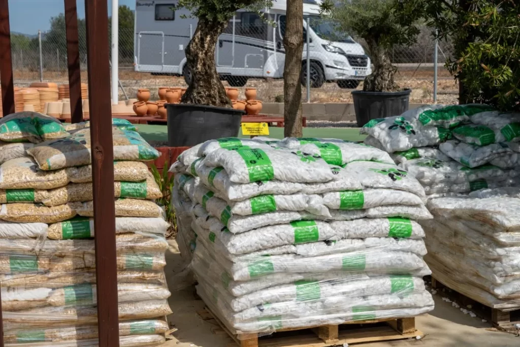 [TIERRAS Y SUSTRATOS]